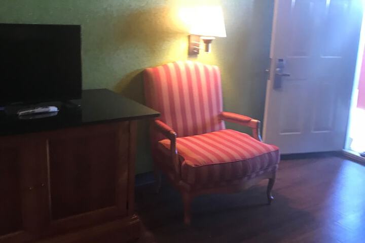 Room 26 of 30
