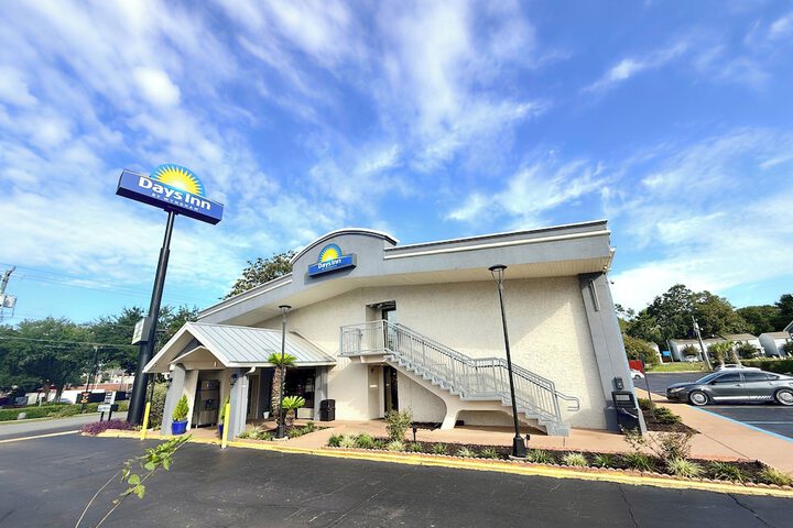 Days Inn by Wyndham Tallahassee University Center