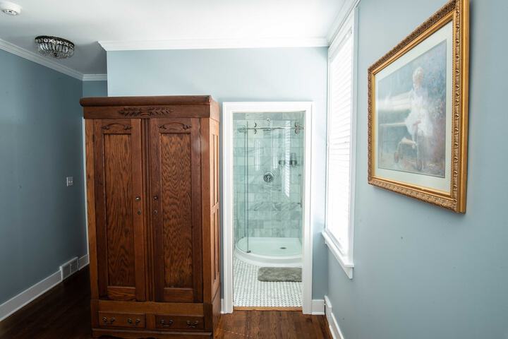 Room 14 of 43