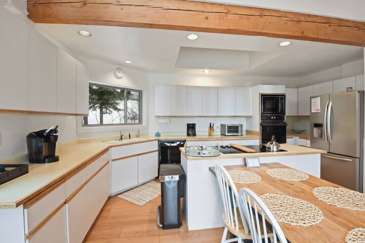 Incline Village Manor Near Beach & More!