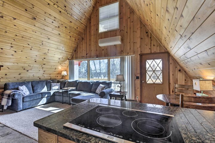 A-frame Cabin w / Private Boat Dock!