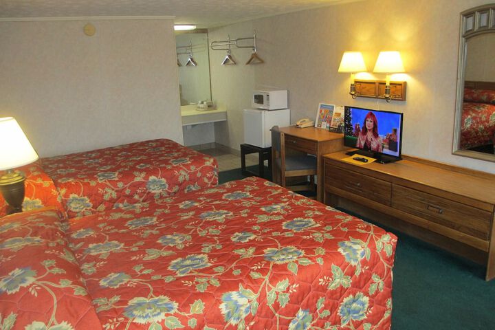Room 17 of 24