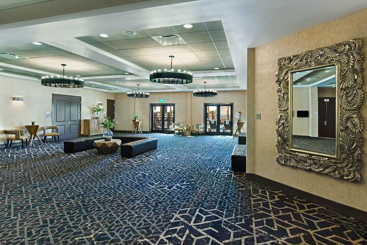 Hotel Interior 11 of 51