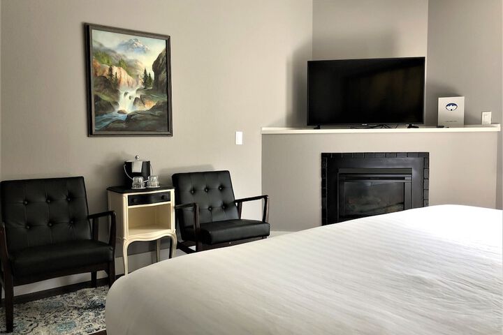 Blue Elk Inn