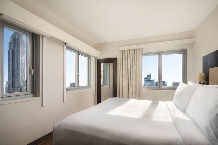 Room 25 of 127
