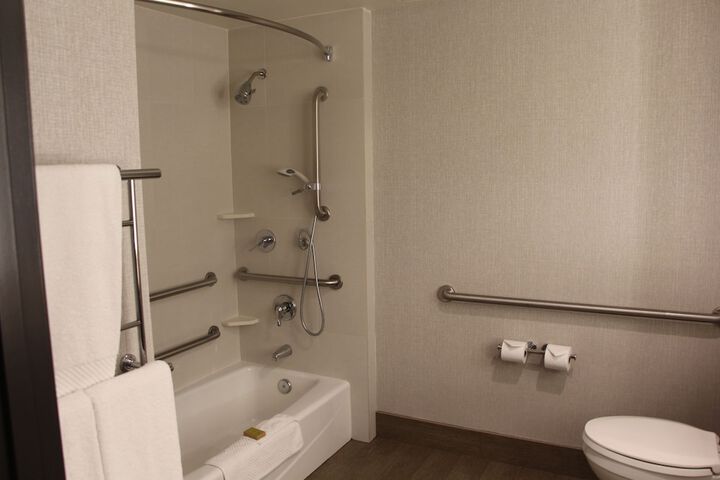 Room 30 of 90