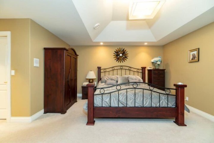 Room 15 of 40
