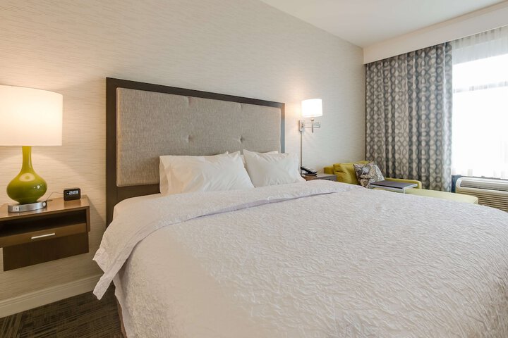 Hampton Inn White House