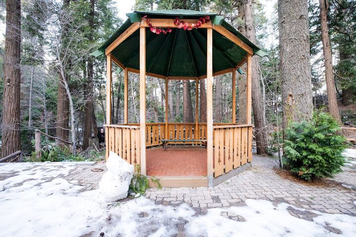 Arrowhead Tree Top Lodge