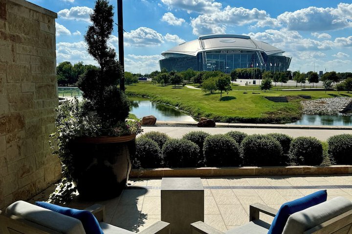 Live by Loews Arlington, TX
