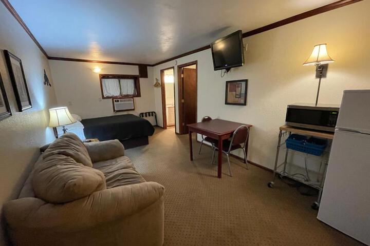 Highland Court Motel