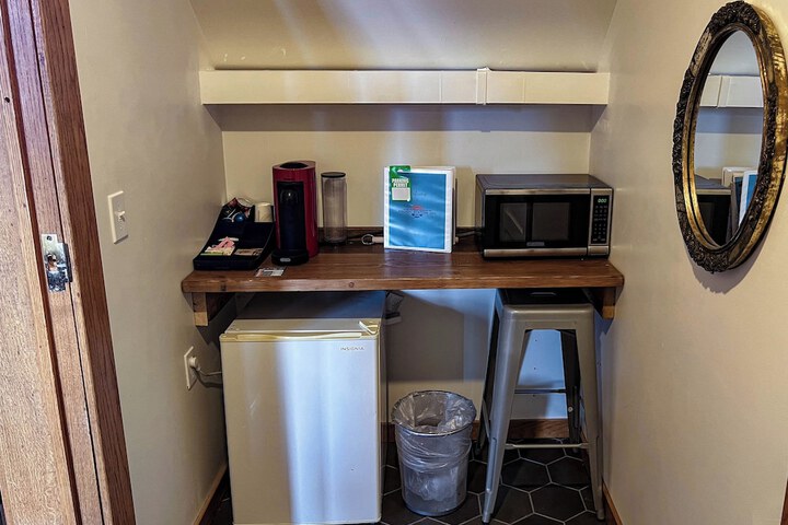 Room 30 of 62