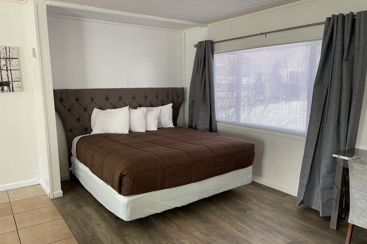 Room 30 of 84