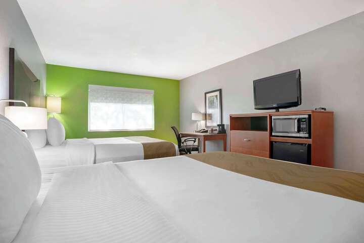 Room 26 of 38