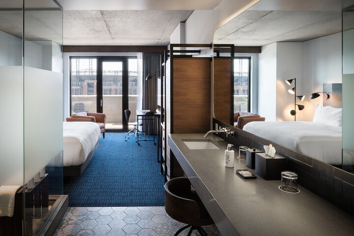Room 49 of 82