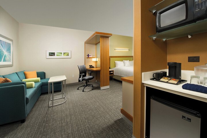 Room 15 of 27