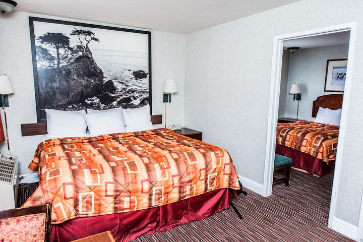 Room 78 of 159