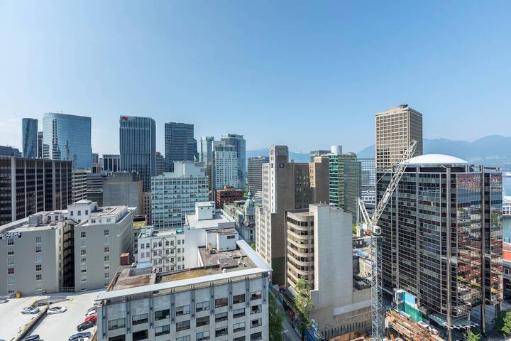 Delta Hotels by Marriott Vancouver Downtown Suites - Downtown Vancouver