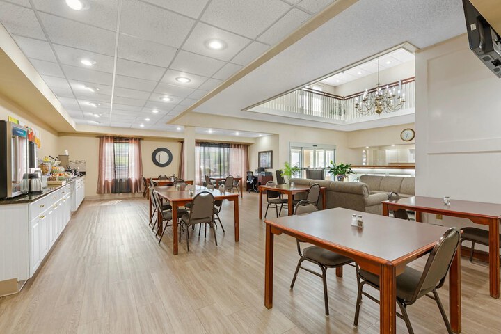 Quality Inn & Suites Bellville - Mansfield