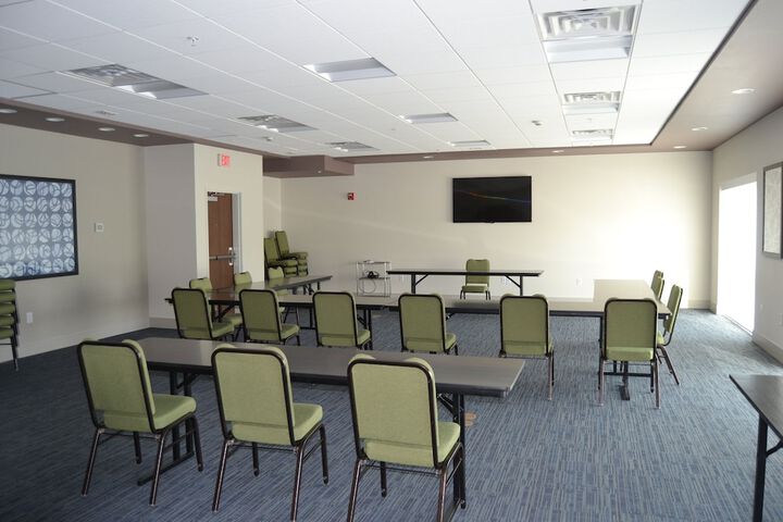 Holiday Inn Express & Suites Goodlettsville N - Nashville by IHG