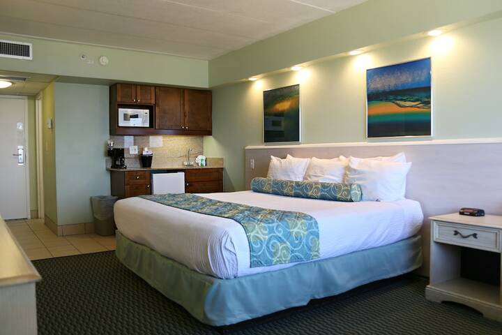 Room 32 of 61