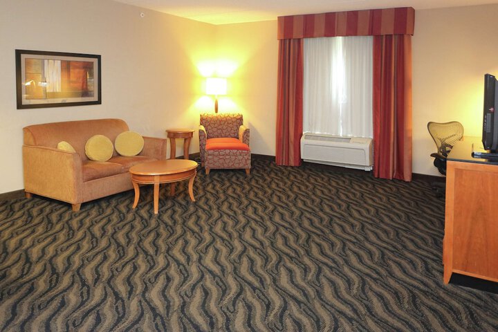 Hilton Garden Inn Chesapeake / Suffolk