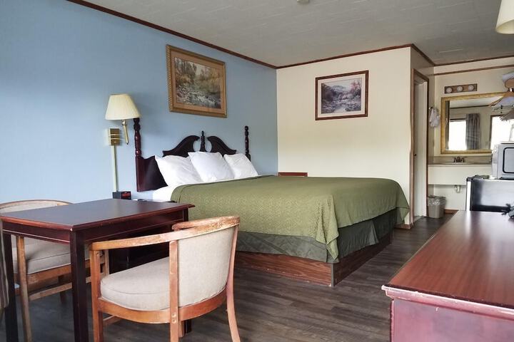 Room 16 of 21