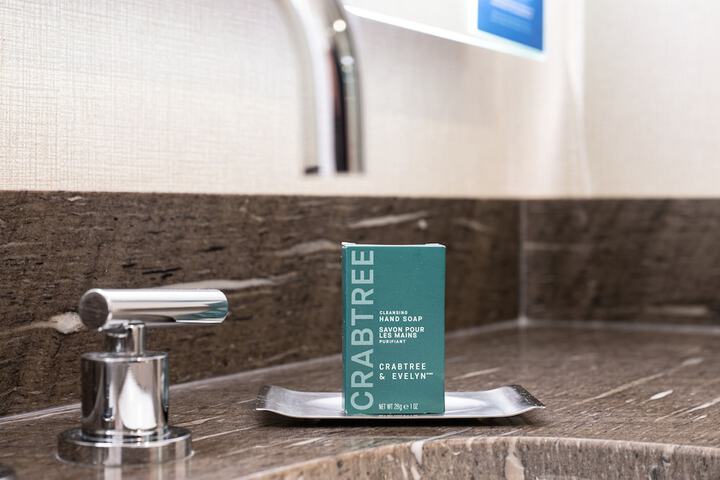 DoubleTree by Hilton Hotel Newark Airport