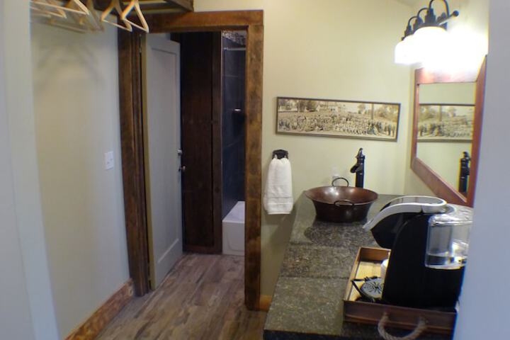 Room 178 of 191
