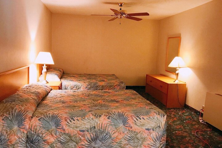 Room 15 of 29