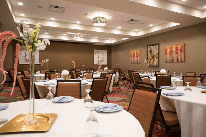 Ballroom/Hall 77 of 79