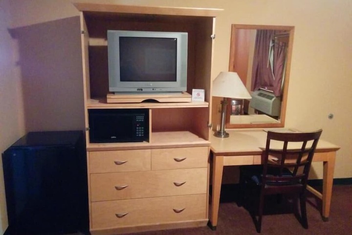 Room 6 of 20