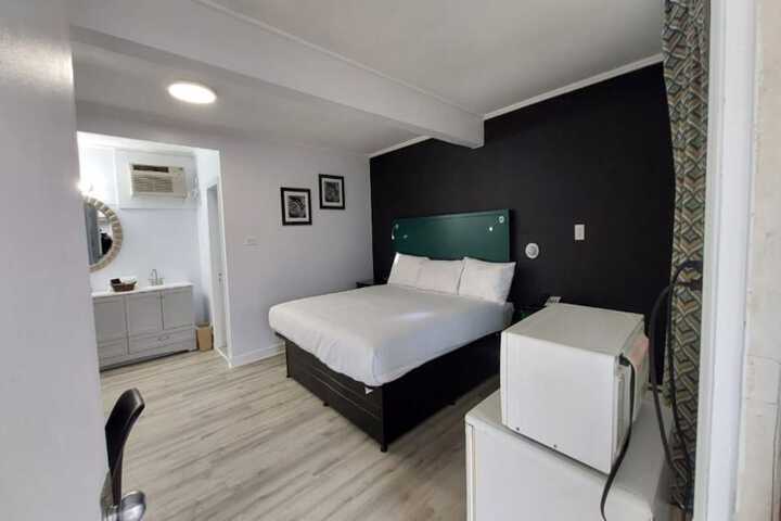 Room 8 of 46