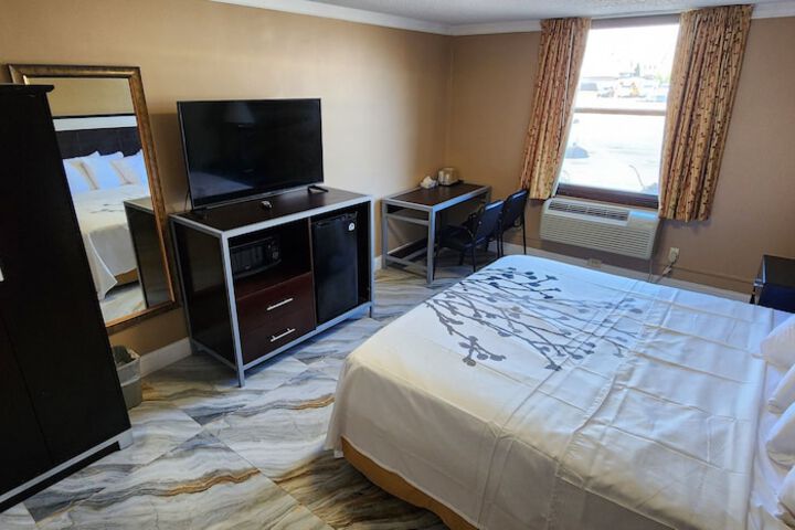 Room 20 of 35