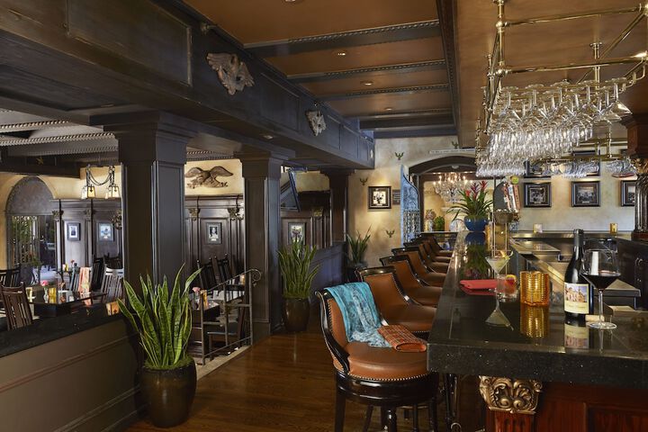 Lounge 59 of 75