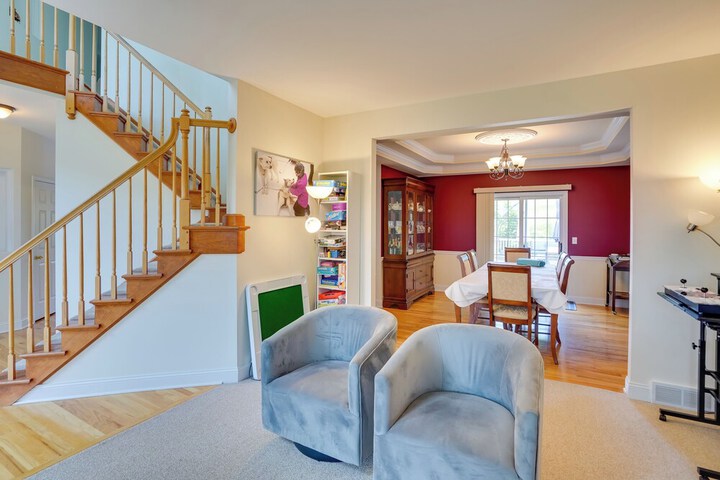 Expansive Upstate Home w / Home Theater!