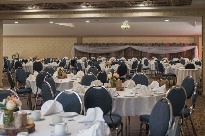 Ballroom/Hall 45 of 51
