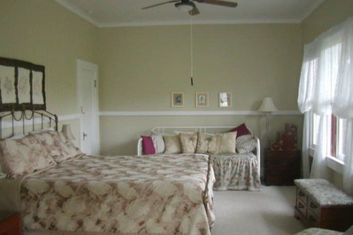 Room 33 of 53
