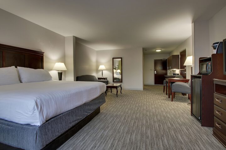 Room 30 of 44