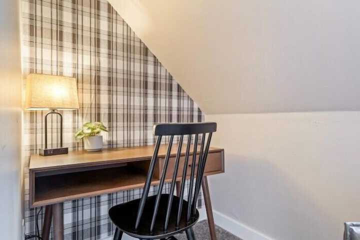 The Aurora Inn & Cottages