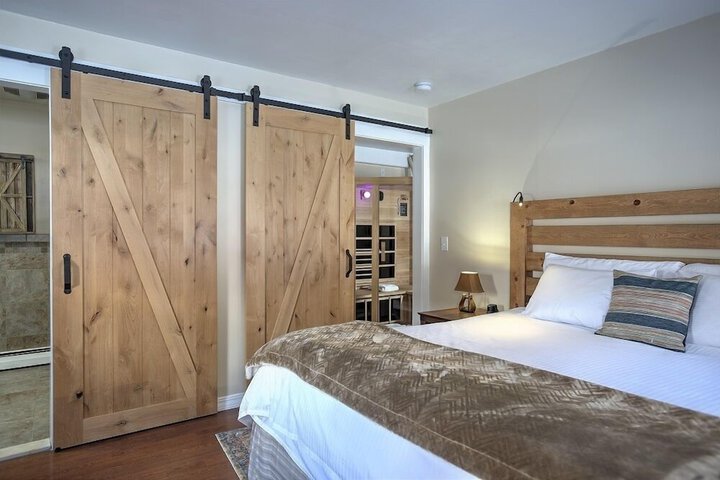 The Woodstocker B & B