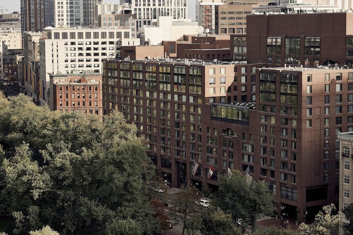 Hotel 4 of 90