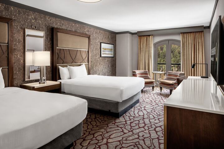 Horseshoe Black Hawk - a Caesars Rewards Destination