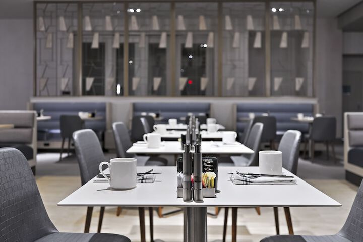 Dining 44 of 62