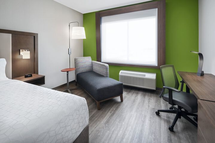 Holiday Inn Express & Suites Midland Loop 250 by IHG