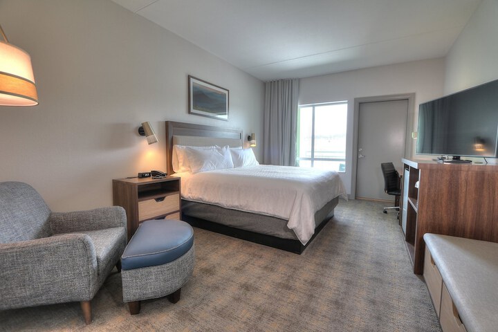 Room 42 of 107