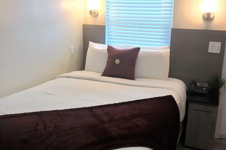 Room 36 of 60