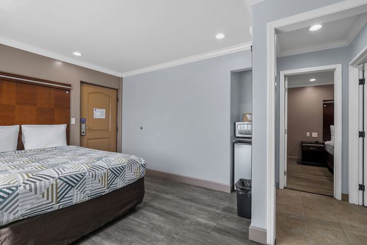 Room 37 of 45