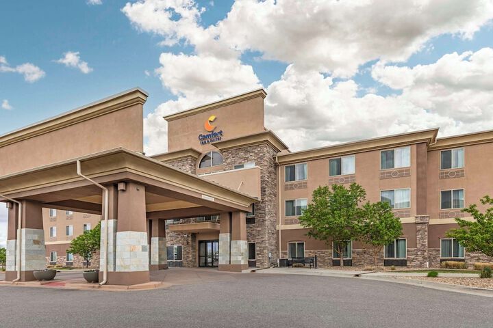 Comfort Inn & Suites Brighton Denver NE Medical Center