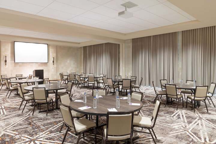 Hyatt Place Sandestin at Grand Boulevard